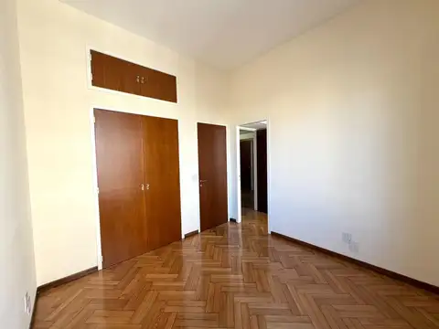 Departamento en Alquiler 80 años