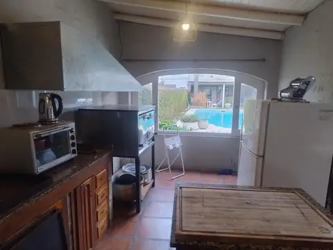 Casa en venta - 4 Dormitorios 3 Baños - Carmen de Areco