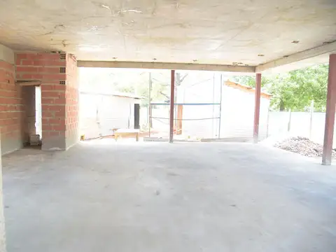 Importante Local Comercial sobre Av. Real - Fisherton | Múltiples Destinos