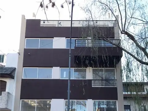 José Pascual Tamborini 4800, Piso 1