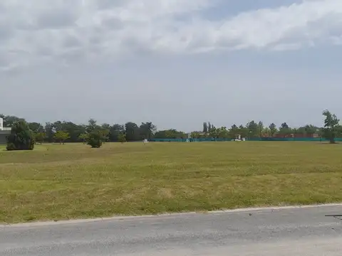 Avenida Fernández Beschtedt