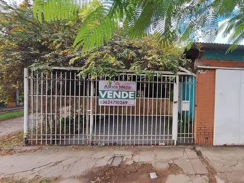 Casa 6 ambientes con 2 baños