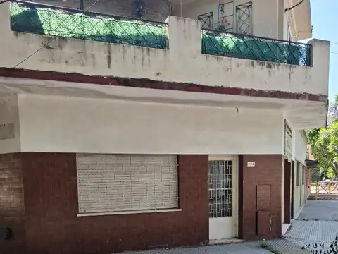 PH 4 AMB CON TERRAZA A REFACCIONAR