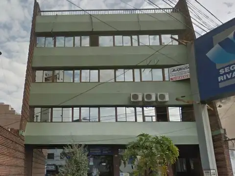 Oficina de 46m2 a 3 cuadras de la estación de Ramos Mejía
