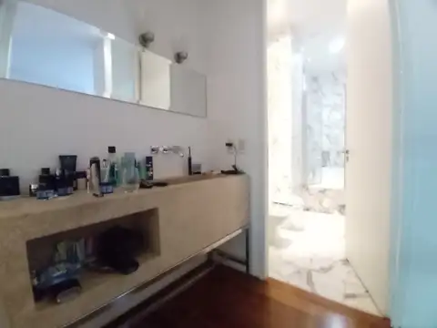 Departamento en alquiler en Recoleta  217 m2