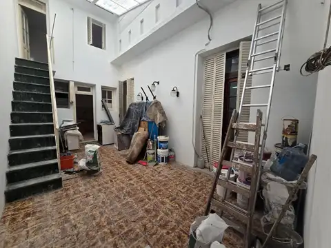 VENTA CASA LOTE PROPIO 4AMB Y TERR. AVELLANEDA 200 CABALLITO