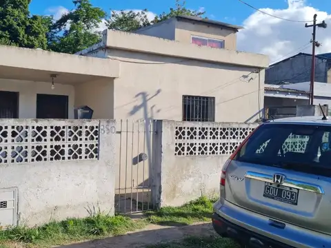 Casa con un hermoso terreno de 462 m2