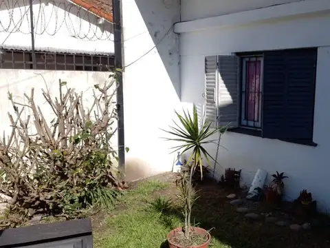 Depto Tipo Casa en Venta de 4 ambientes