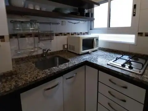 San Martin 900, Piso 2