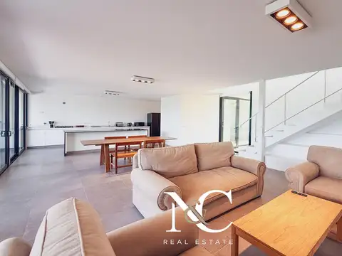 Casa 5 ambientes con 3 baños