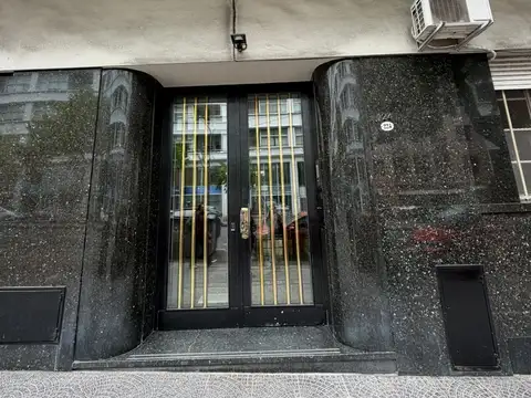 Avenida Montes De Oca 200