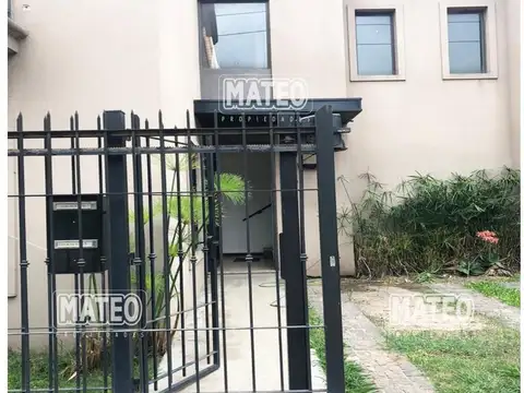 Departamento en Planta Baja - Condominio Terrazas del Sol