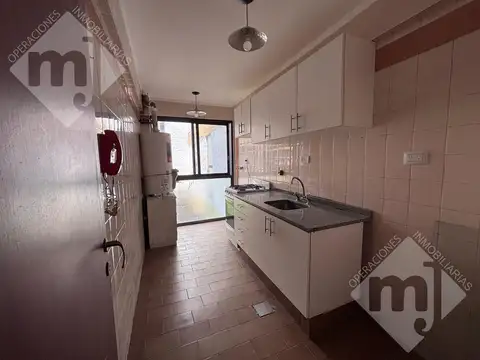 Departamento en Alquiler en San Isidro Vias / Rolon, $ 950.000