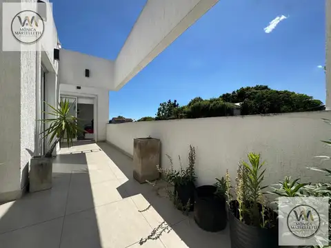 Espectacular Casa de Categoría en Ciudad Jardín  7 AMBIENTES