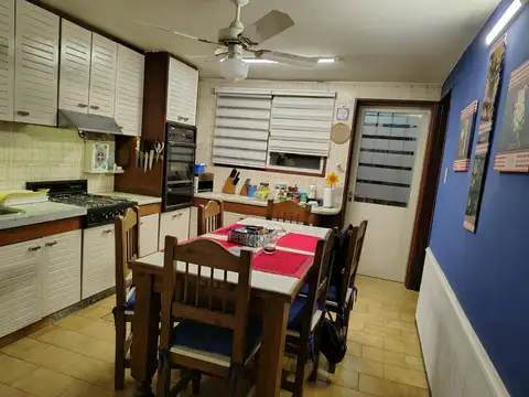Depto Tipo Casa en Venta de 4 dormitorios