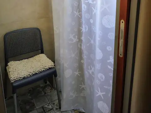 Depto Tipo Casa 6 ambientes con 2 baños