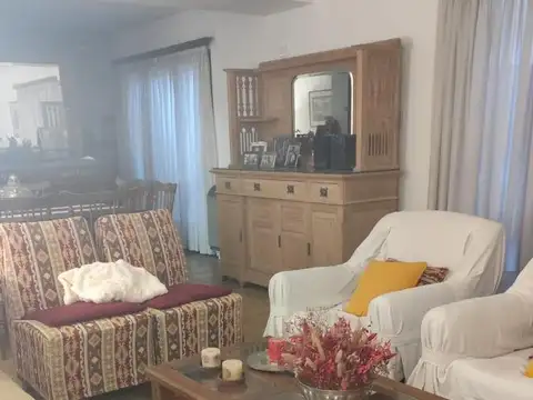 Depto Tipo Casa en Venta con 1 cocheras