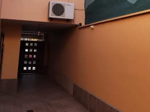 Depto Tipo Casa en Venta de 4 dormitorios