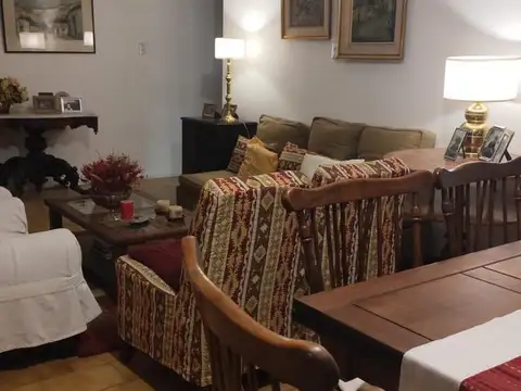 Depto Tipo Casa en Venta 42 años