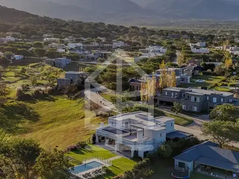 Casa en Venta en Praderas De San Lorenzo, USD 750.000