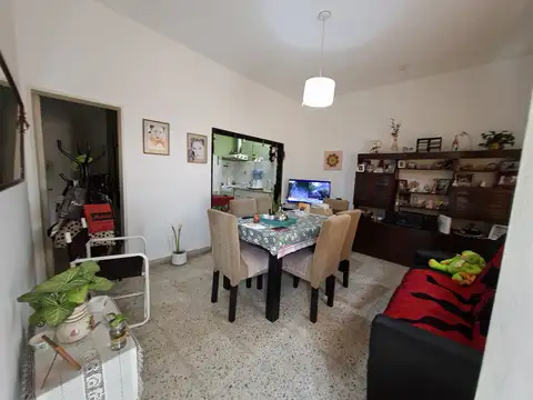 PH AL FONDO- MUY LUMINOSO- BUENA UBICACION