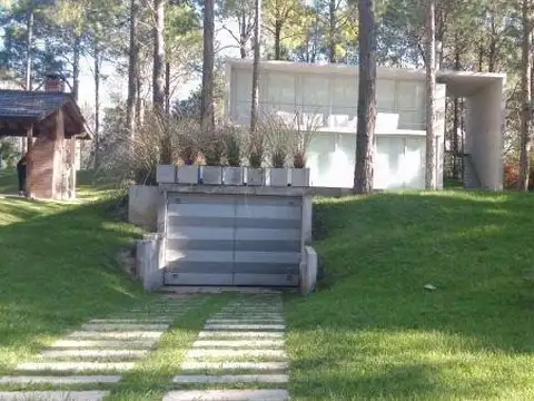 Casa en Venta en Carilo, USD 360.000