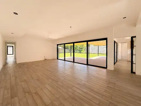 Casa en Venta al Oeste