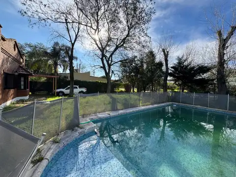 Casa en Venta con 1 cochera