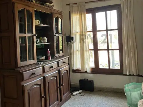 137 entre 63 y 64 1500, Piso 0