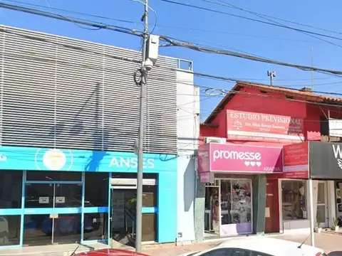 Av. Hipolito Yrigoyen 500