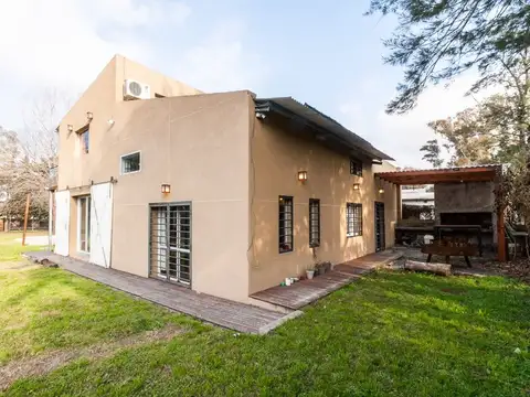 Calle 548 2300