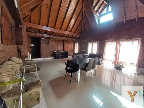 Casa en venta - 2 Dormitorios 1 Baño - Ostende