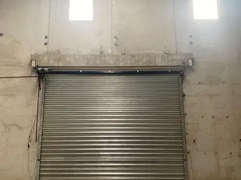 Galpon en Alquiler 25  mts Frente