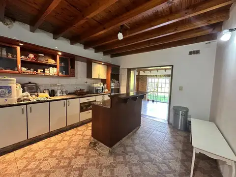 Casa en Alquiler en Francisco Álvarez, $ 1.200.000