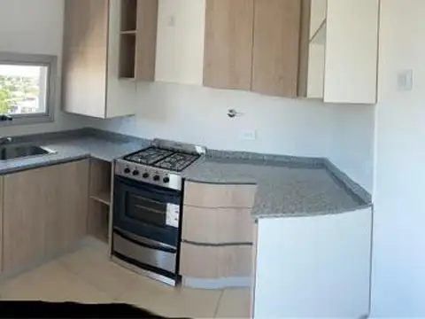 DEPTO 3 AMB A ESTRENAR CON COCHERA CUBIERTA