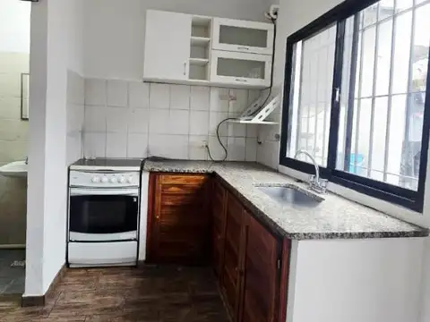 Depto Tipo Casa 3 ambientes con 2 baños
