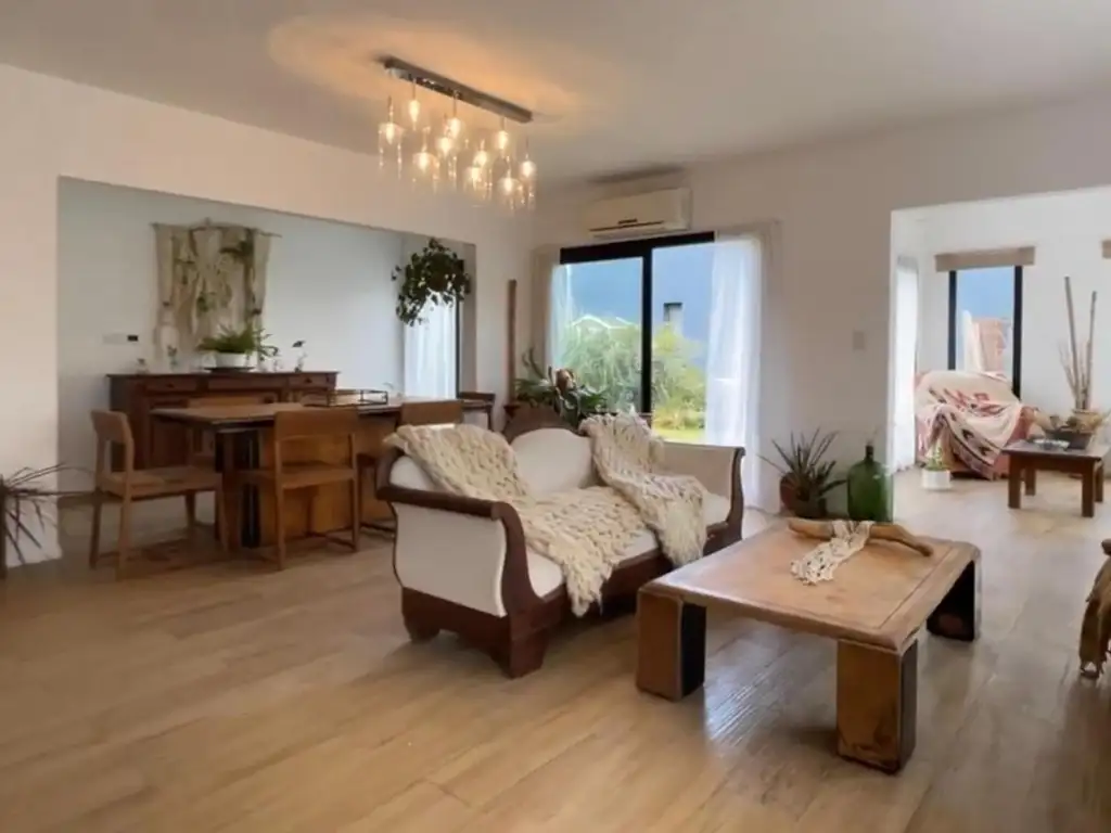 Casa en Alquiler en La Cañada - Los Arces