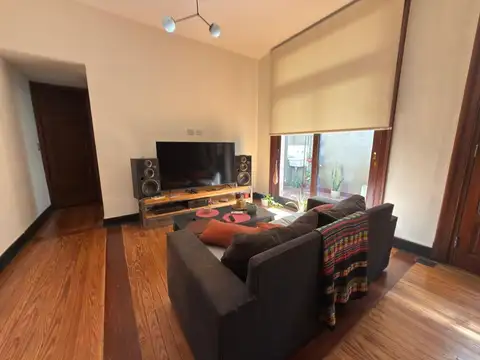 Depto Tipo Casa en Venta 57 años