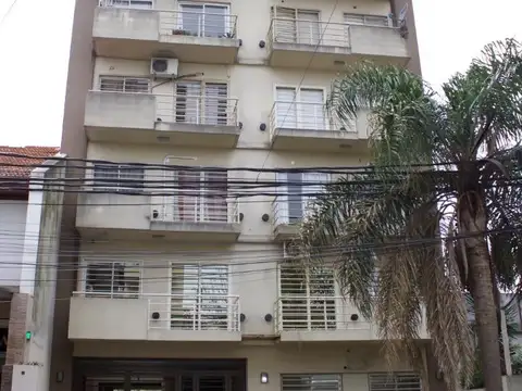 EXCELENTE DEPARTAMENTO DOS(2) AMBIENTES