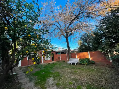 Casa en Baigorria con jardin