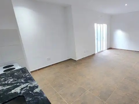 LA CAUTIVA 6600