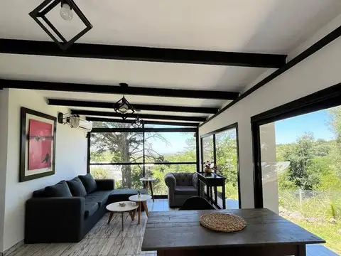 VENTA CASA 2 DORMITORIOS Y PILETA CIUDAD AMERICA