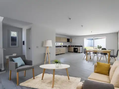 Casa tipo dúplex en venta de 3 dormitorios en Housing Arguello – Financiación disponible