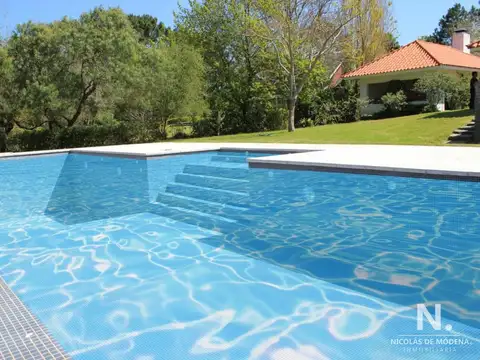 Casa en Venta en Rincón del Indio, USD 1.800.000