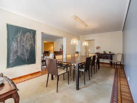 Departamento 8 ambientes con 4 baños