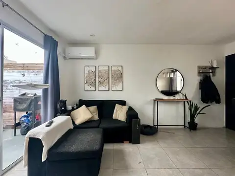 Depto Tipo Casa en Alquiler de 1 dormitorio