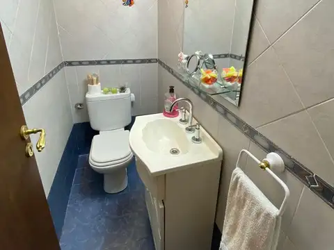 Depto Tipo Casa en Venta con 1 cocheras