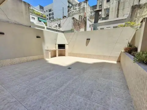 VENTA 2 AMBIENTES CON PATIO Y PARRILLA ZONA PALERMO