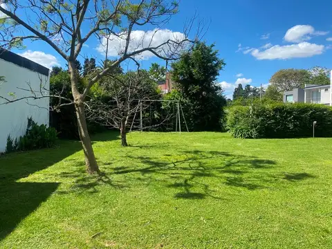 LOTE EN VENTA :: 388M2 :: LELOIR/H MIRIRAM