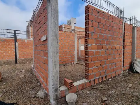 CASA EN CONSTRUCCION VENTA EKO DISTRITO CERRILLOS